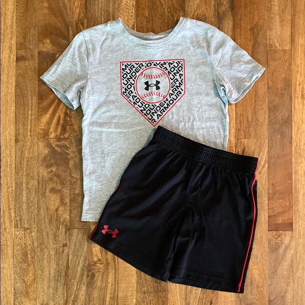 Under Armour Light Gray Tee and Black Shorts Combo
